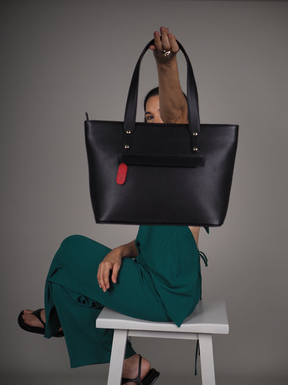 Jeannette — Bolso tote de cuero con cremallera negro