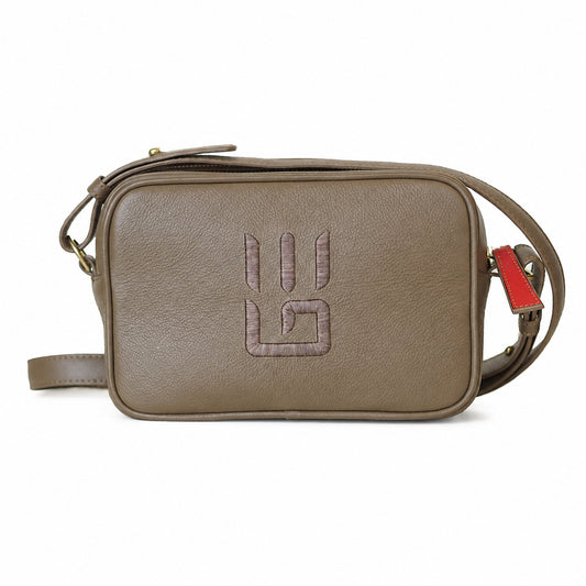 Paola Icon — Leather Crossbody Camera Bag taupe