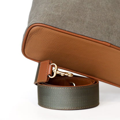 Uanny — Crossbody Tote Bag in Leather